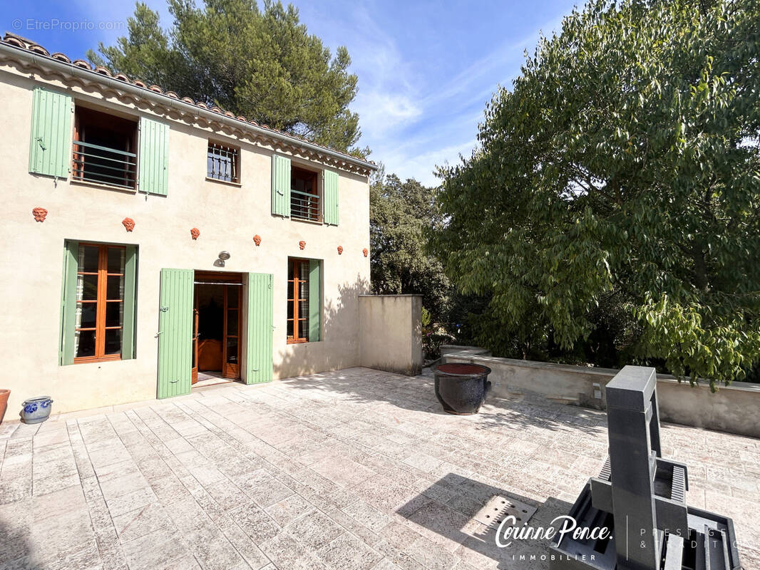 Maison à NIMES