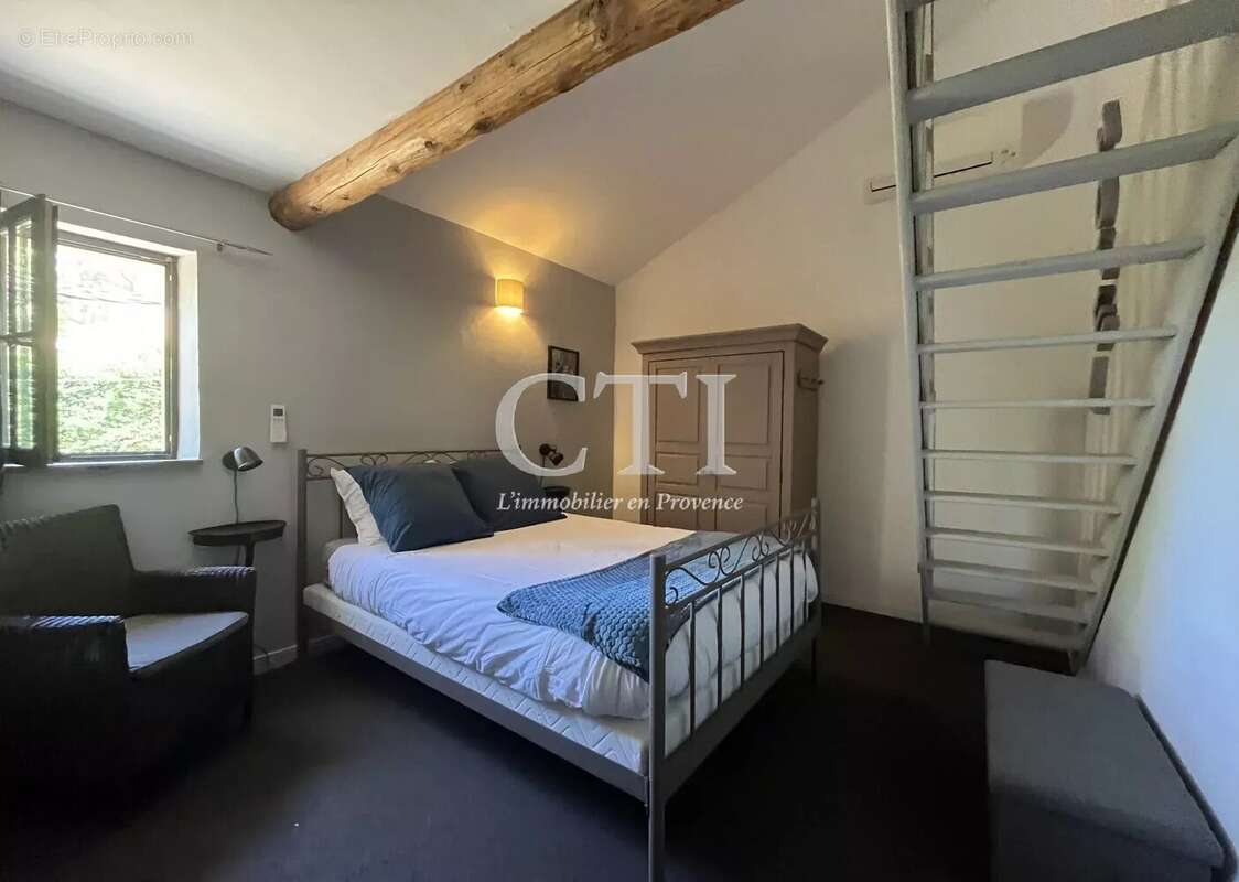 Maison à VAISON-LA-ROMAINE