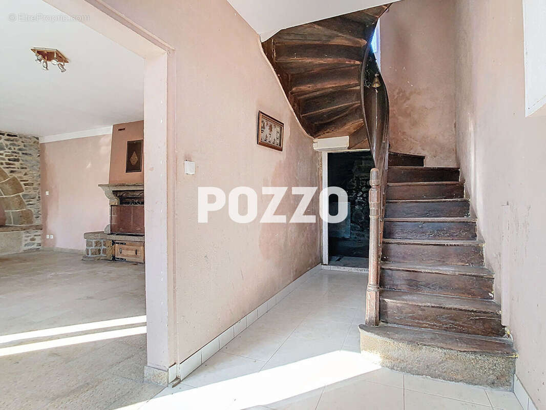 Maison à PLEINE-FOUGERES