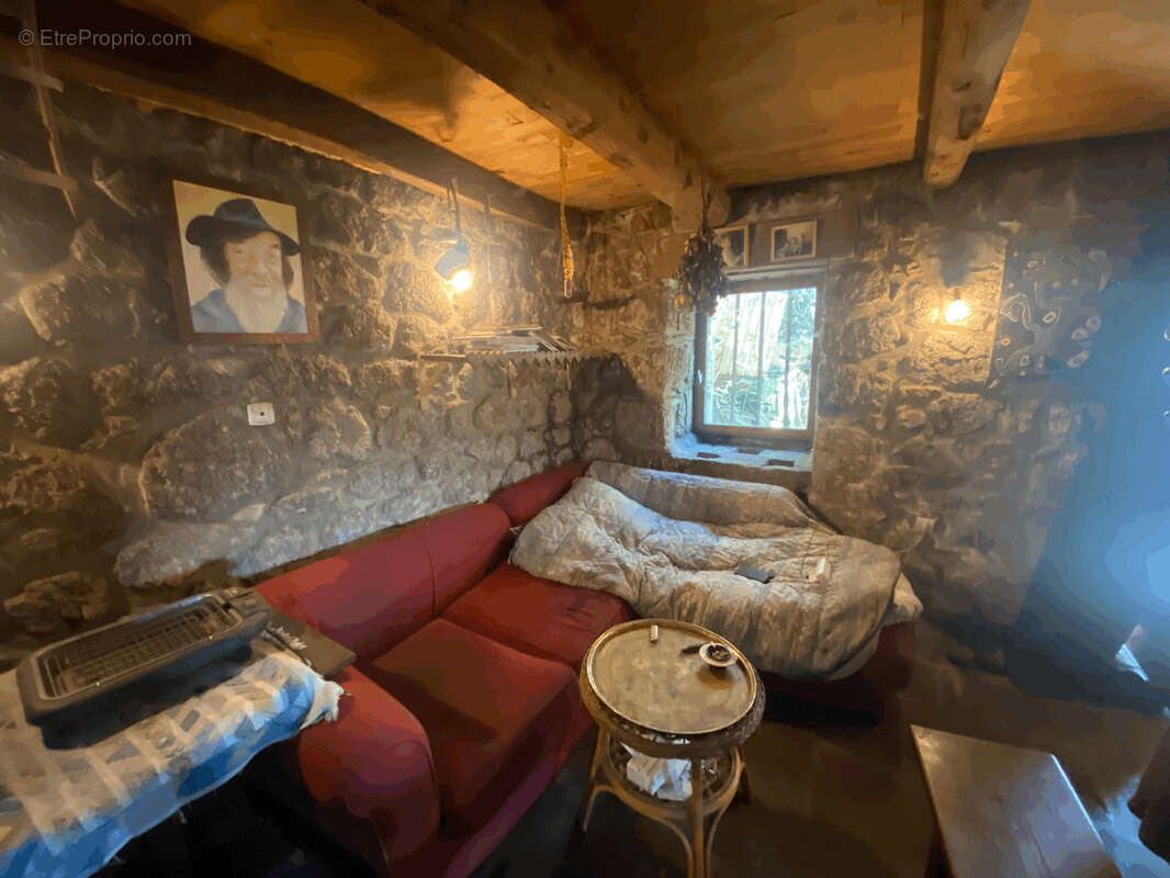 Maison à MALARCE-SUR-LA-THINES