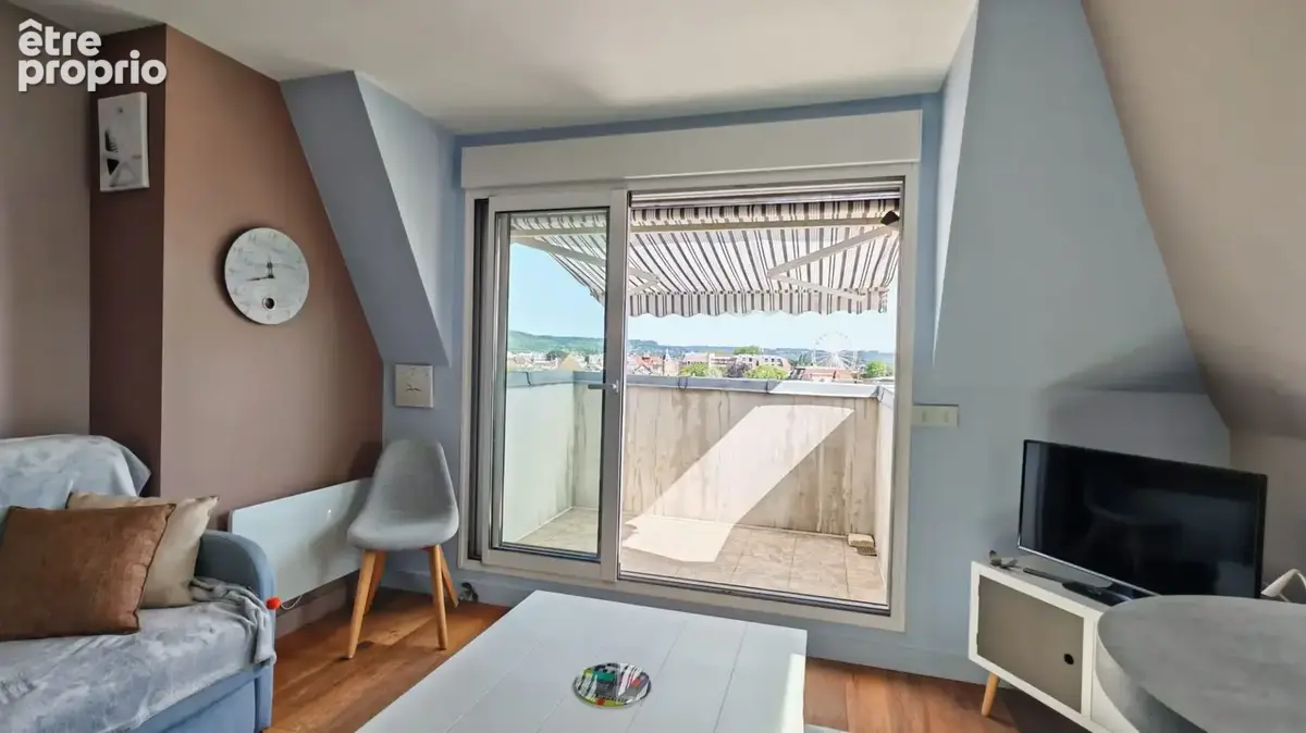 CABOURG ÉVENTAIL Dernier étage avec ascenseur, studio cabine lumineux, balcon et parking - photo 2