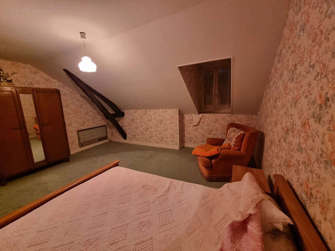 Appartement à YZEURE