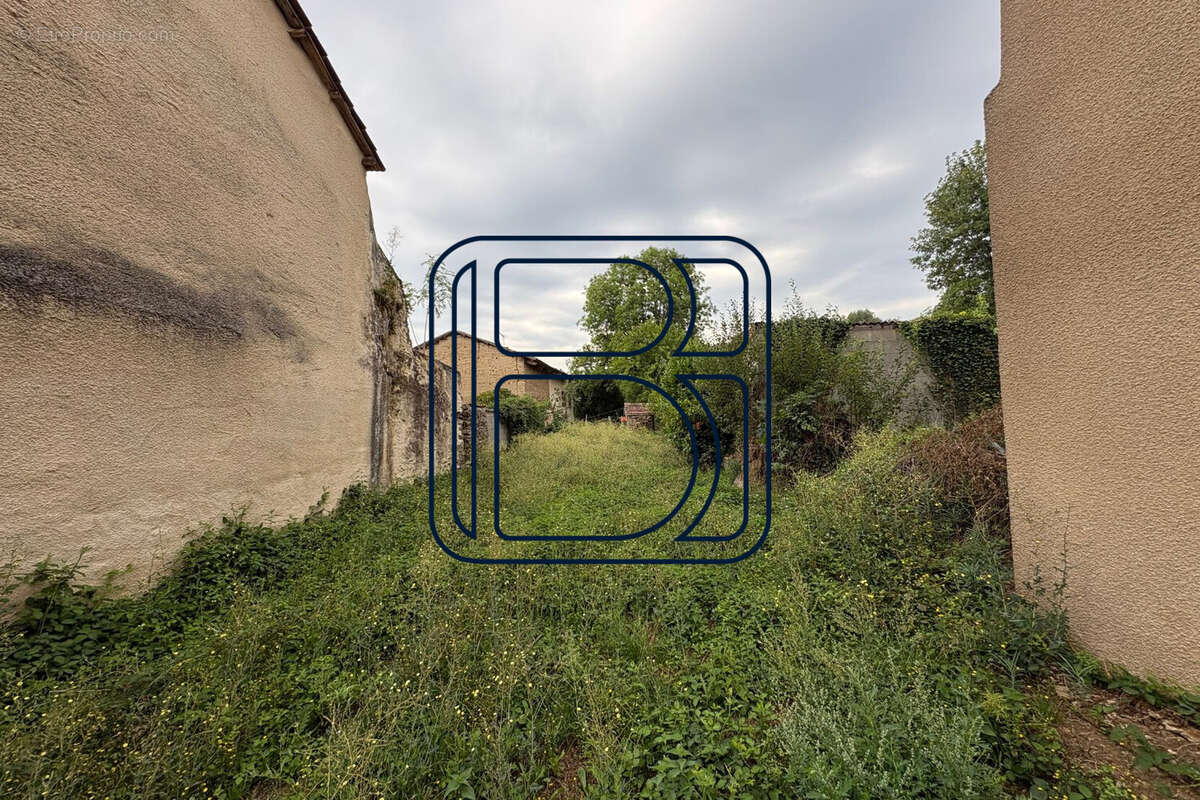 Maison 108 m² à Arlanc  - photo 8