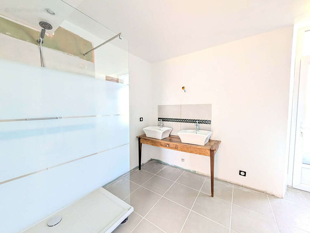 Maison à PRAILLES
