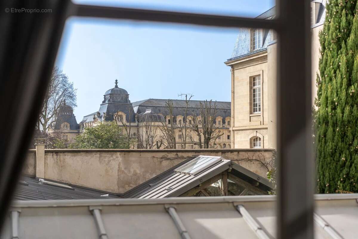 Appartement à PARIS-5E