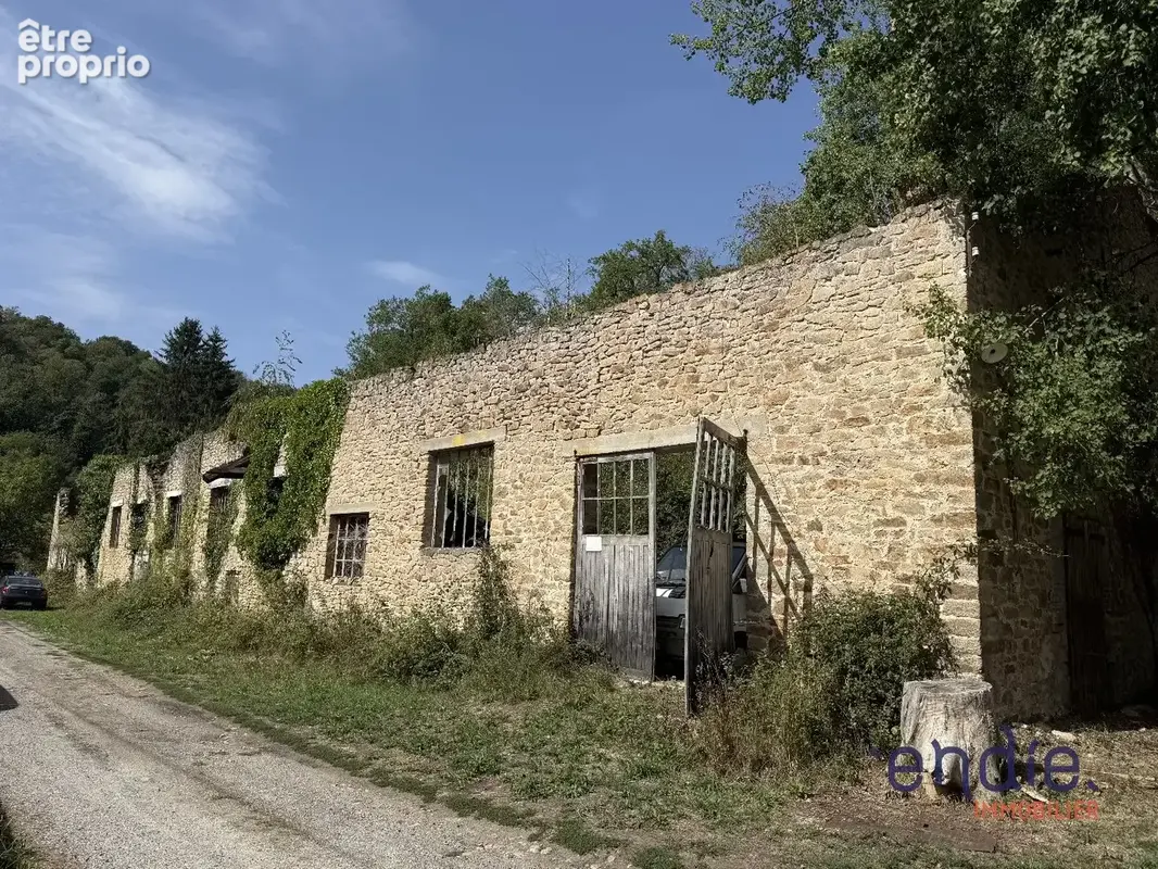 Local de stockage et ancienne usine - photo 2