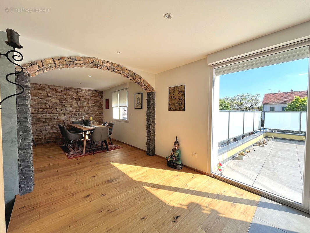 Rosenau belle maison récente 6 pièces de 170 m2 sur 4,84 ares de terrain - photo 3