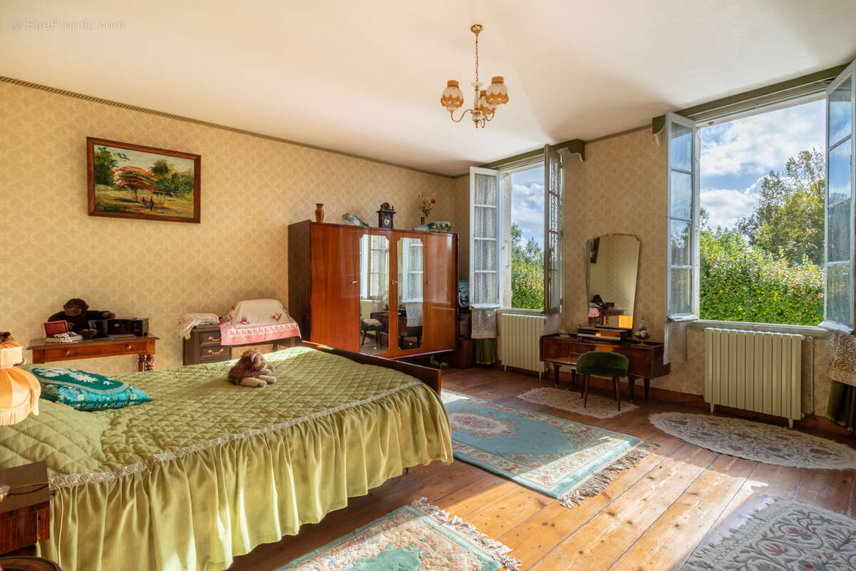 Maison à SAINT-SAVINIEN