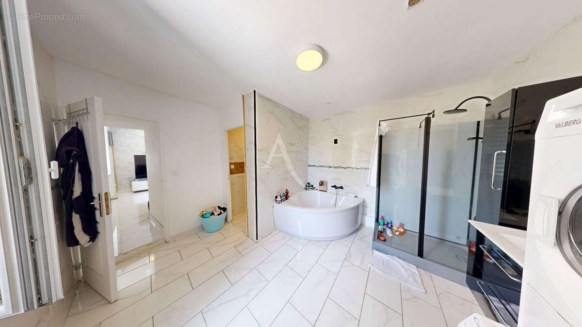 Maison à Salsigne avec 5 chambres et jardin - photo 9