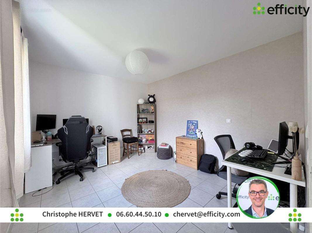 Maison à RUELLE-SUR-TOUVRE