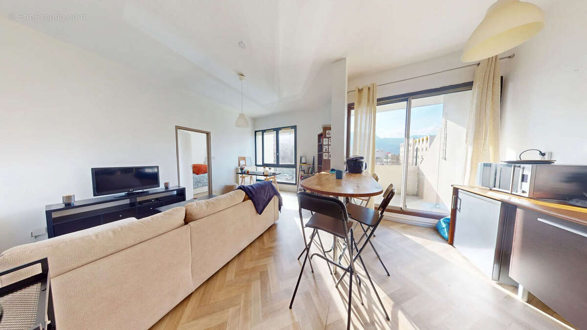 Appartement à ECHIROLLES