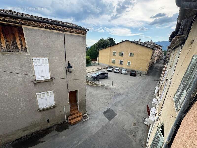  À VENDRE : Maison de village suspendue T4 atypique (~75 m²) – Le Brusquet - photo 8
