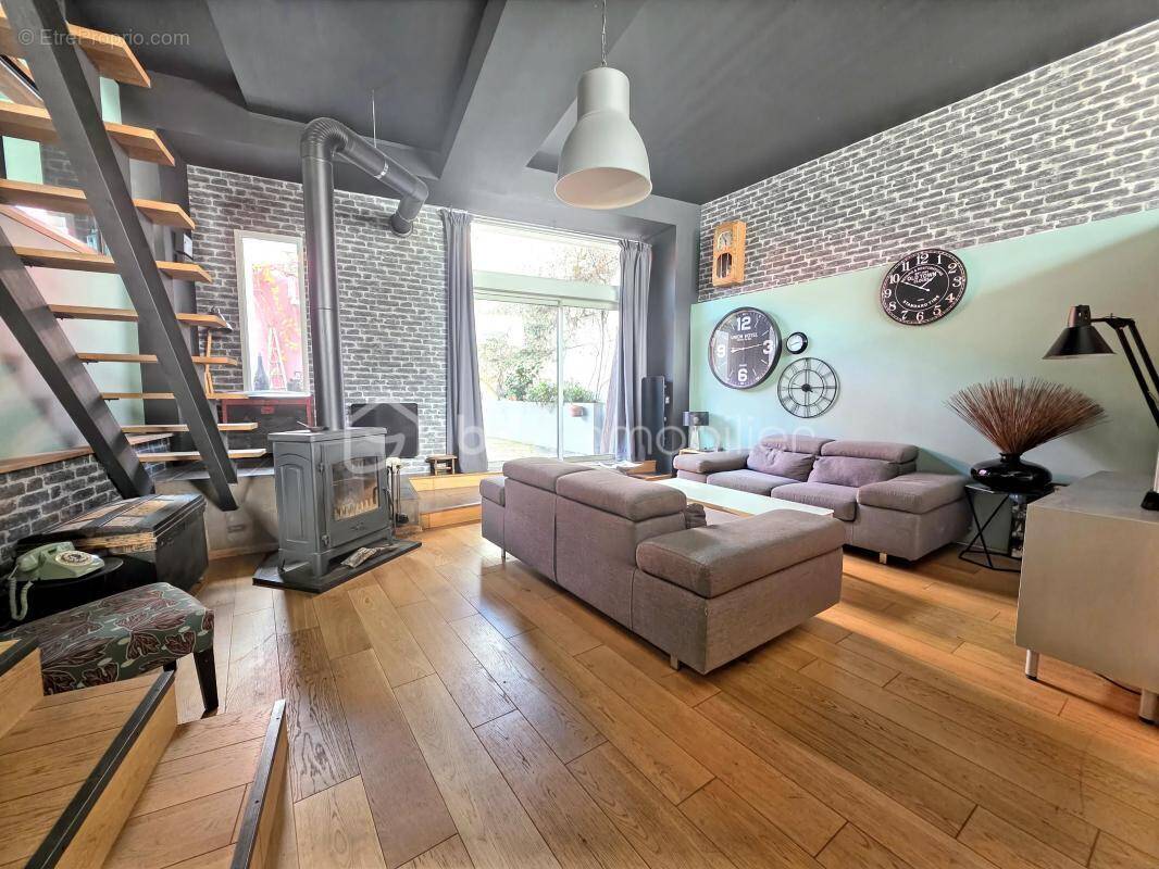 Maison à BALLAINVILLIERS