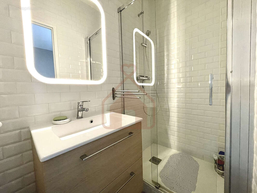 Appartement à LE KREMLIN-BICETRE