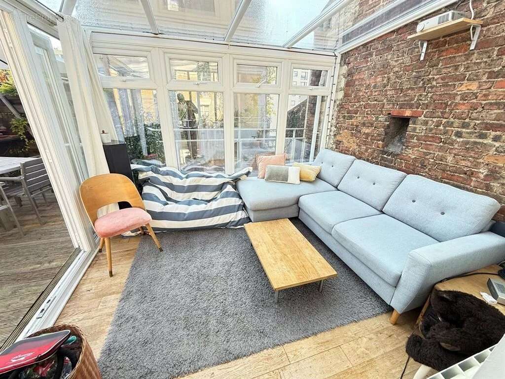 Appartement à PARIS-20E