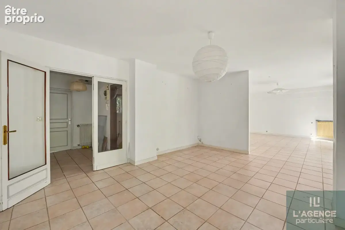 Appartement T4/5 de 122 m2 avec terrasse de plus de 30 m2   Vue sur le Canal du Midi   Quartier Busca - photo 5