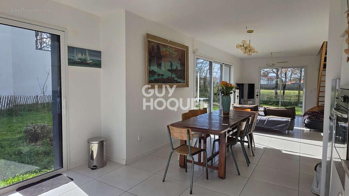 Maison à SAINT-HILAIRE-DE-RIEZ