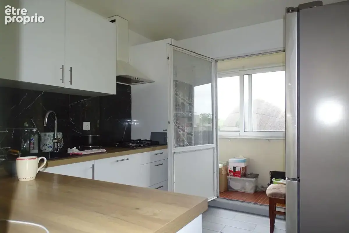 Appartement 80 m² à Creteil  - photo 2