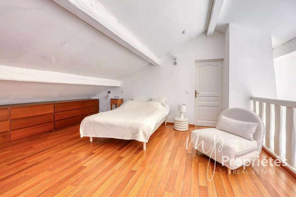 Maison à BORMES-LES-MIMOSAS