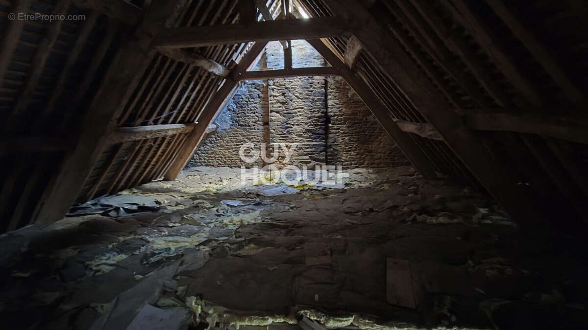 Maison à REFFUVEILLE