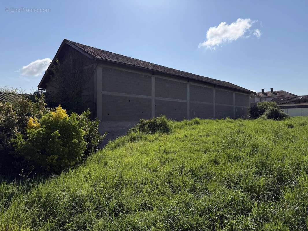 Appartement à CHALEINS