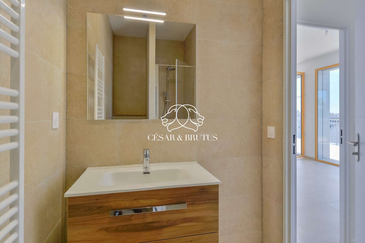 Appartement à LYON-7E