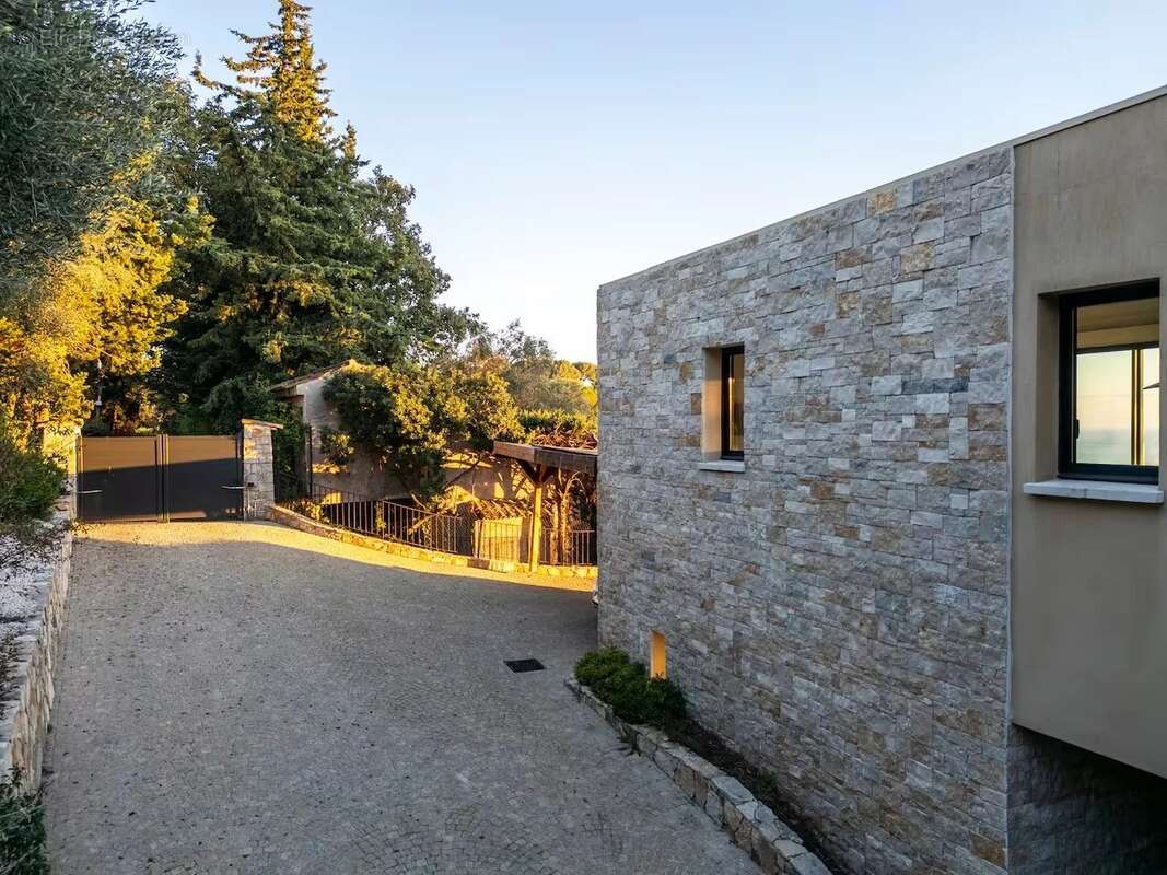 Maison à MOUGINS