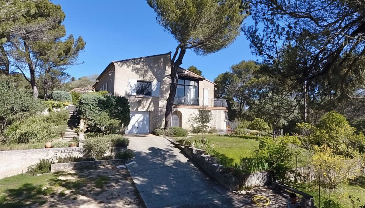 Maison à VAISON-LA-ROMAINE