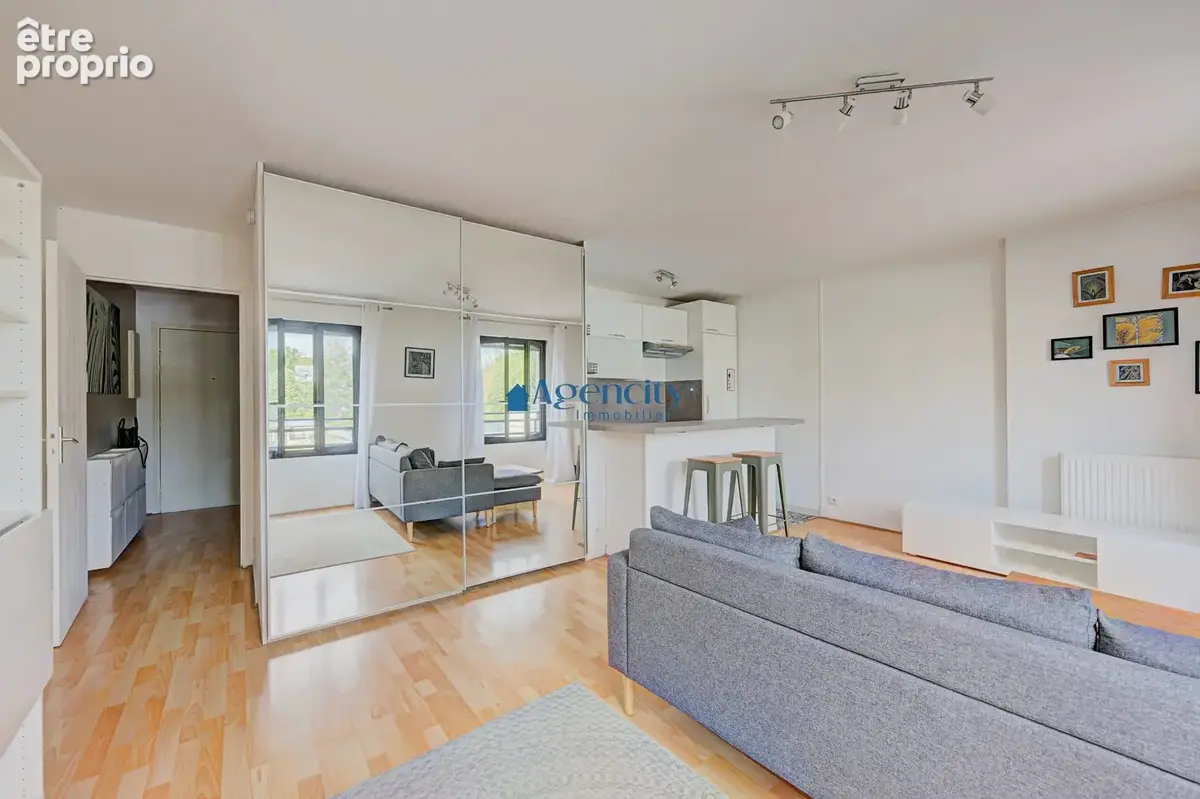 Appartement à LE PLESSIS-TREVISE