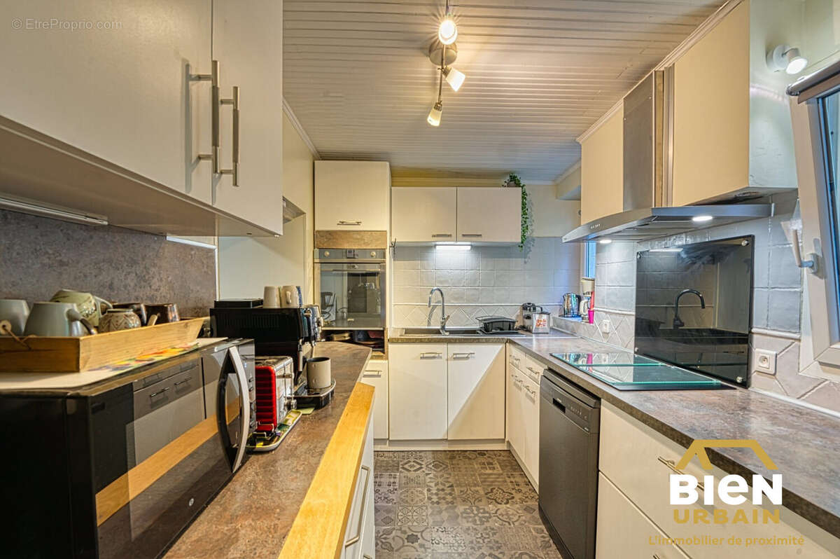Maison 156 m² à Brignon  - photo 5