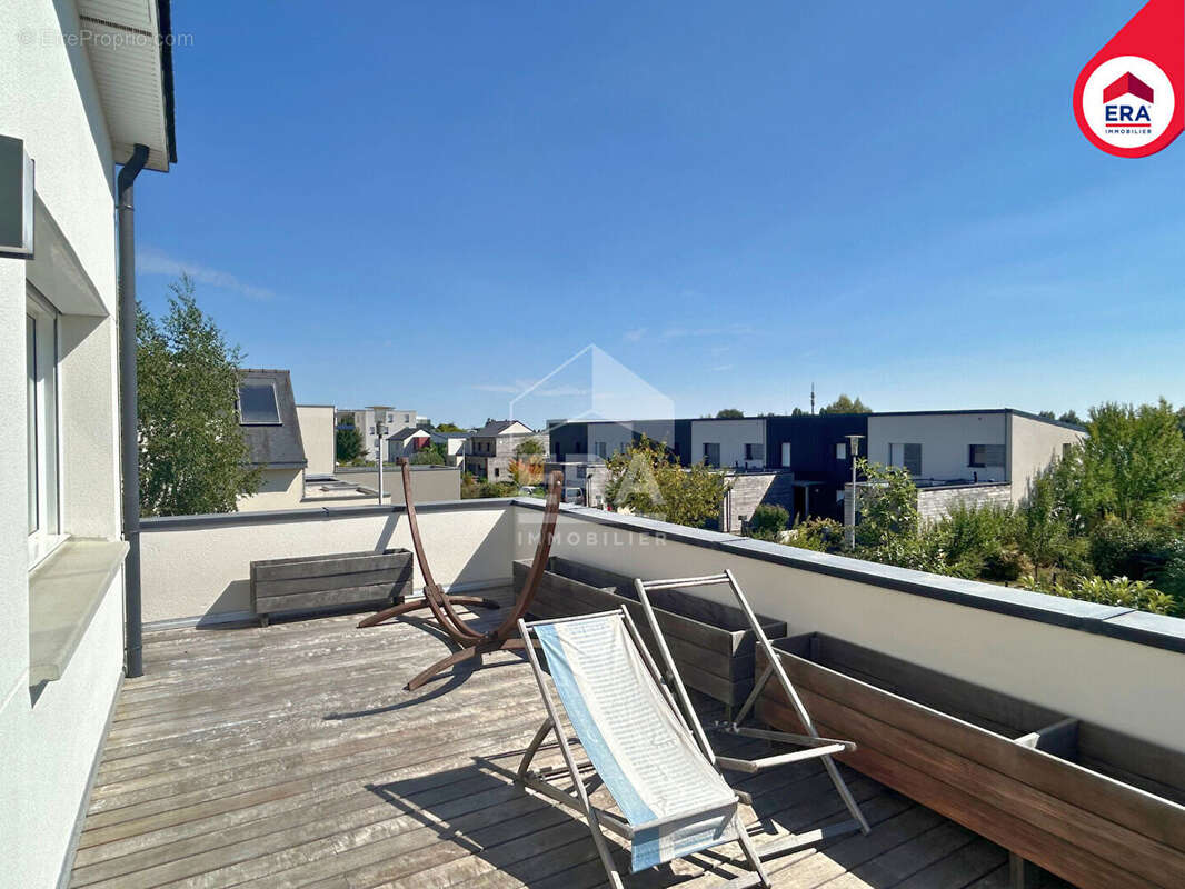 Maison à MONTGERMONT