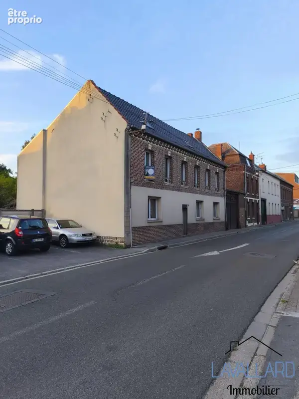 Maison 9 pièces 205 m² à vendre à Fouilloy (80800) - photo 2