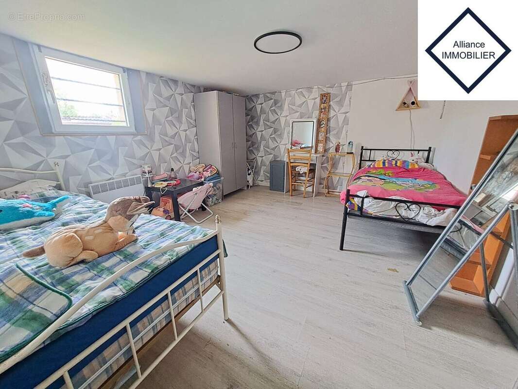 Maison à MONTAUBAN-DE-BRETAGNE