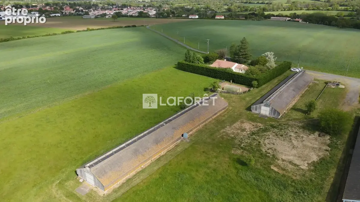 Maison et Granges à réhabiliter sur 2 hectares - photo 4