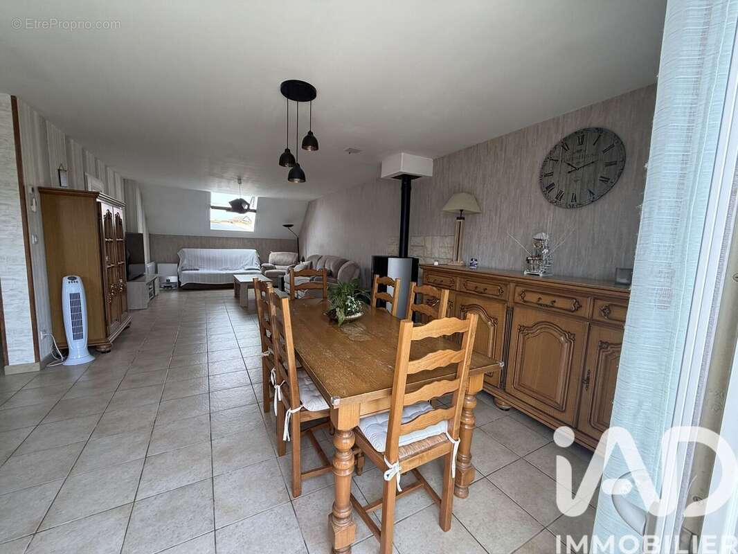 Photo 3 - Maison à AVION