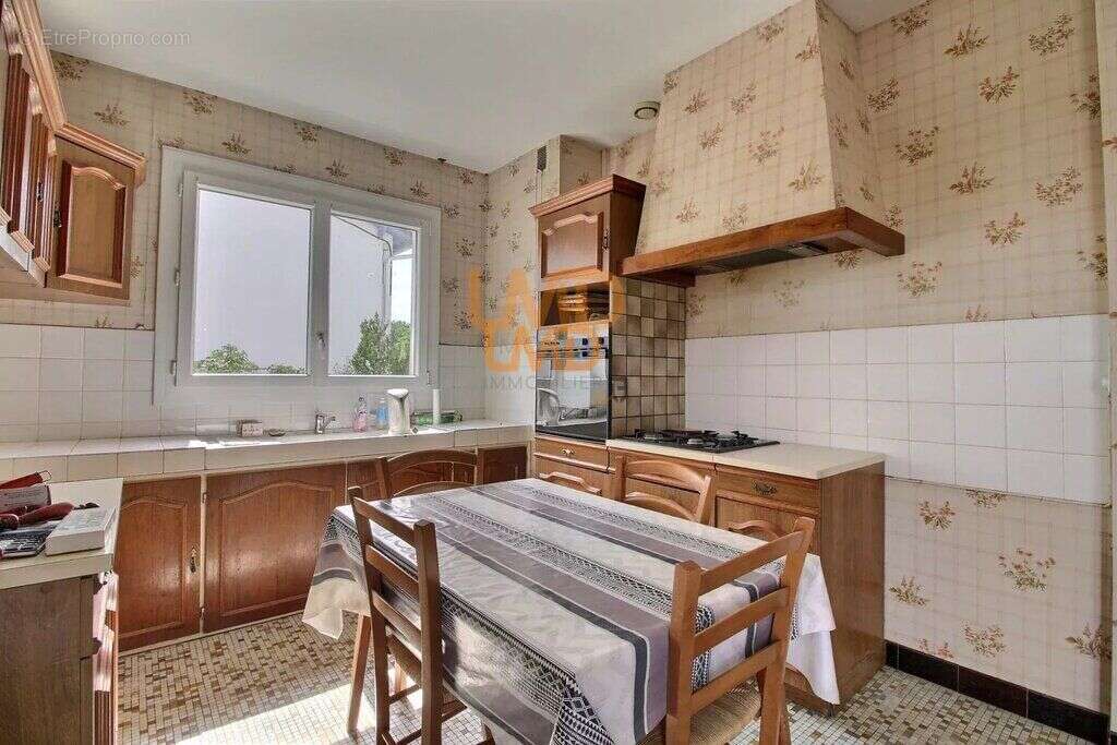 Maison à SAINT-JEAN-D&#039;ANGELY