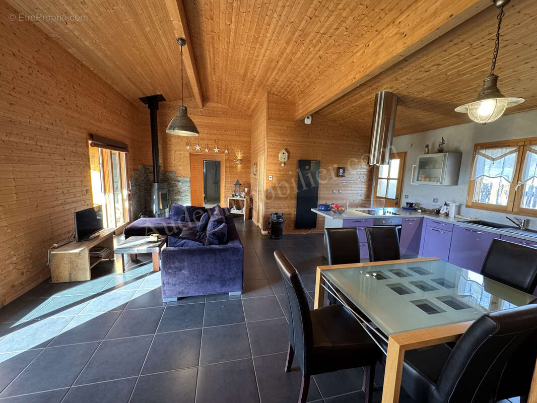 Maison à SAINT-HILAIRE