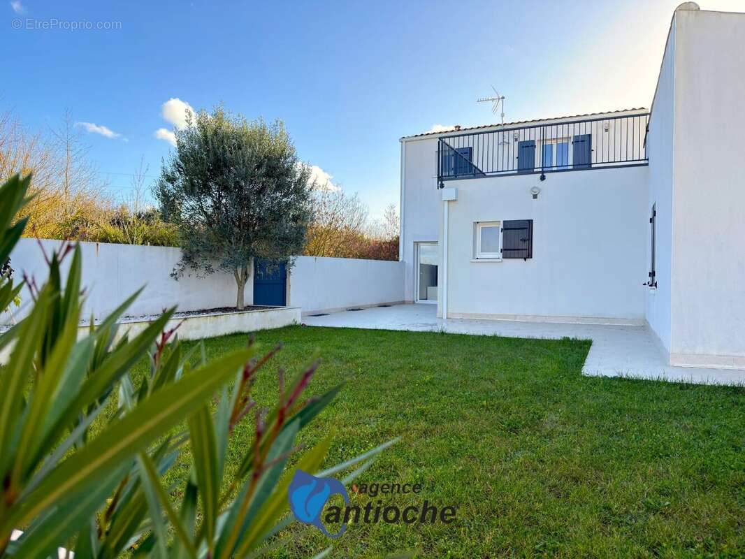 Maison à SAINT-XANDRE