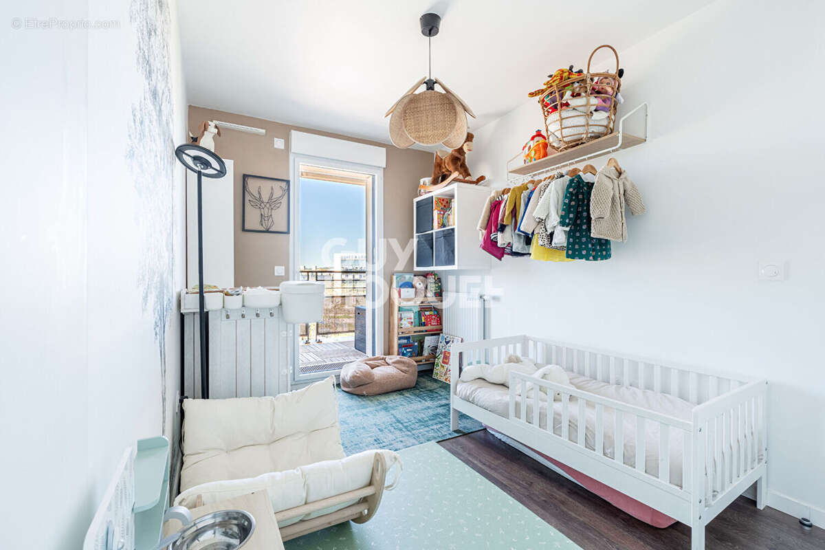 Appartement à COLOMBES