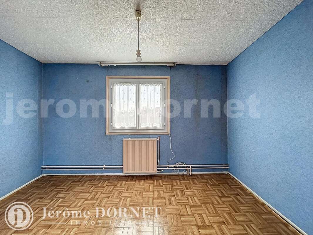 clg_00006_60ac692 - Maison à CREVECOEUR-LE-GRAND