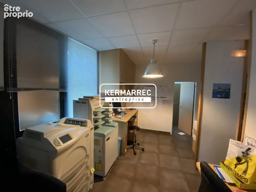 Commerce 155 m² à vendre à Saint-Jacques-De-La-Lande (35136) - photo 5