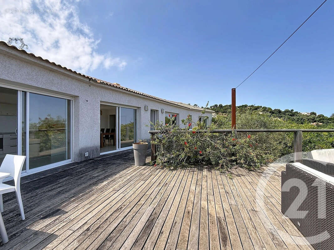 Maison 4 pièces 112 m² à vendre à Penta-Di-Casinca (20213) - photo 17