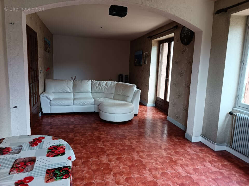 Maison à CHAURIAT