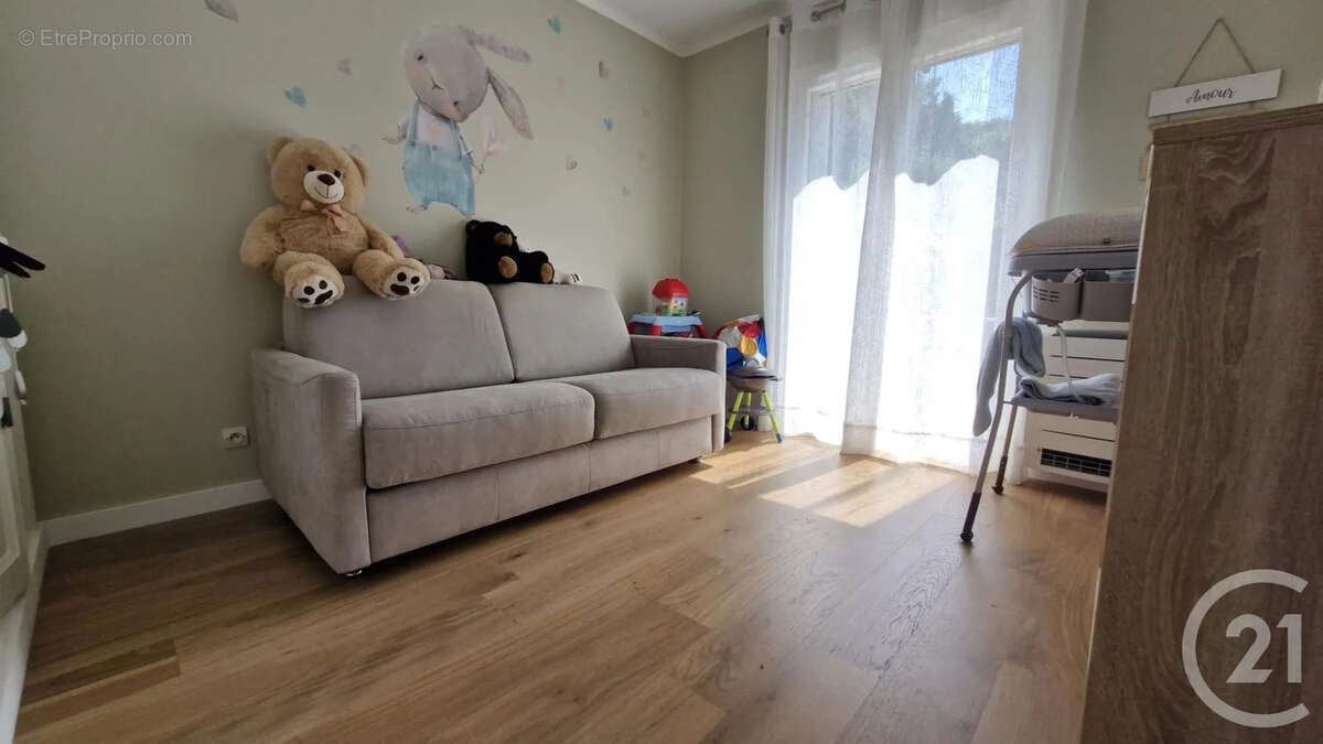 Maison 143 m² à Six-Fours-Les-Plages  - photo 12