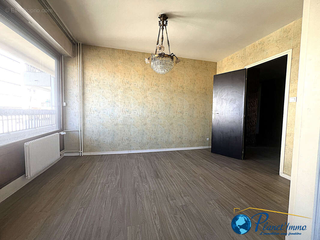 Appartement à SAINT-ETIENNE