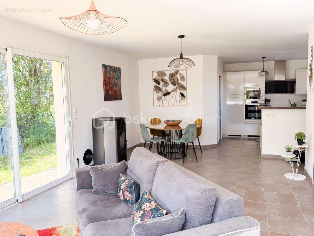 Maison à CHATEAUNEUF-SUR-SARTHE