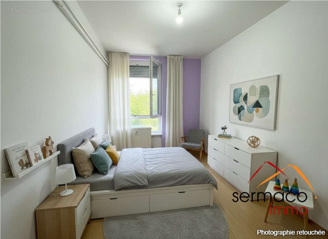 Chambre meublée avec l'IA - Appartement à SARREGUEMINES