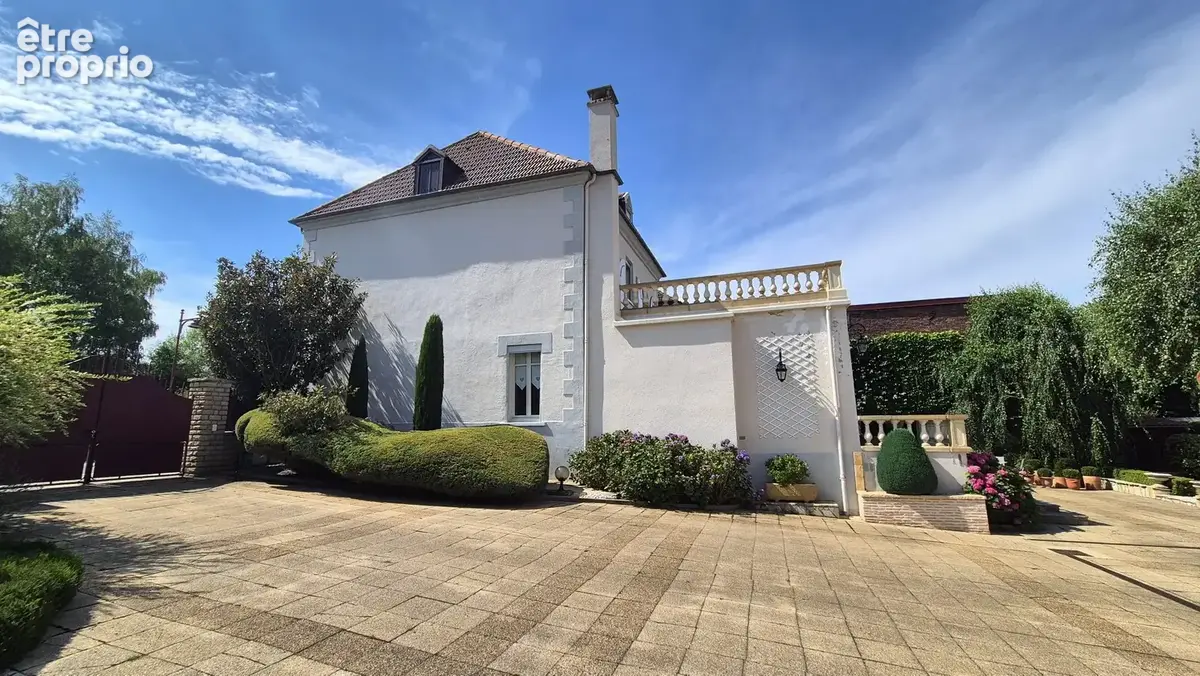 Maison 184 m² à Lavaveix-Les-Mines  - photo 3