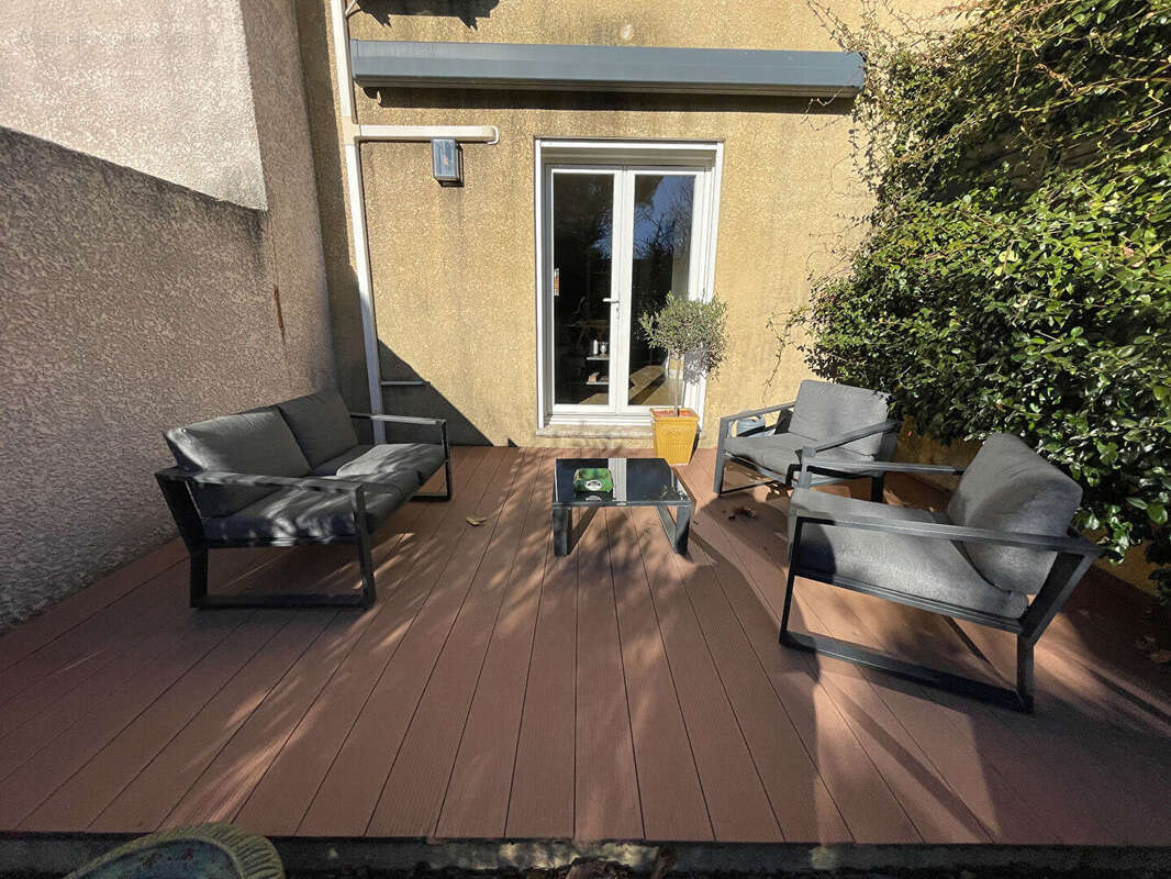 Maison à L&#039;ISLE-SUR-LA-SORGUE