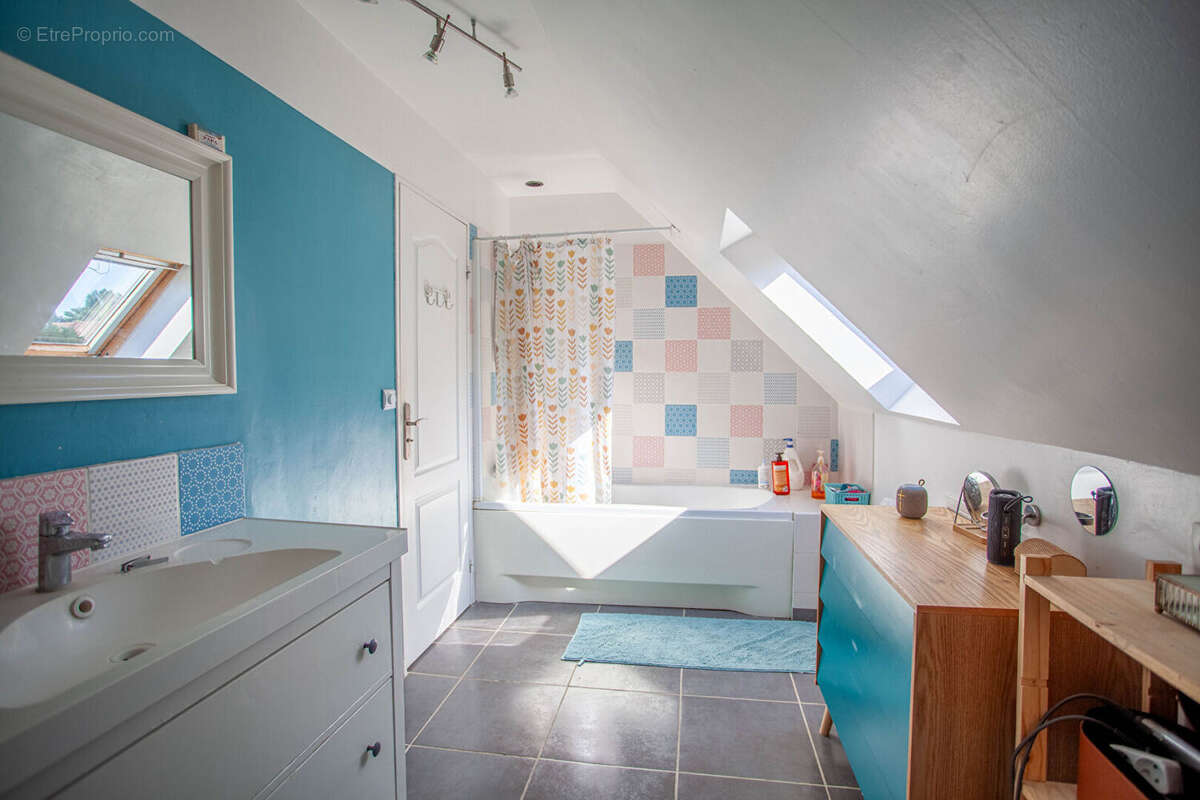 Maison à CREGY-LES-MEAUX